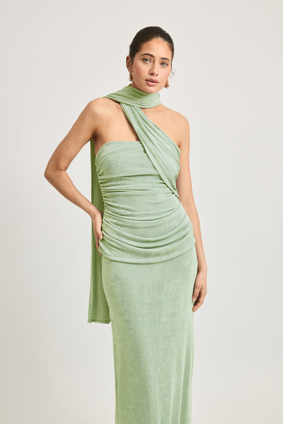 iesha dress matcha green Sizes 6