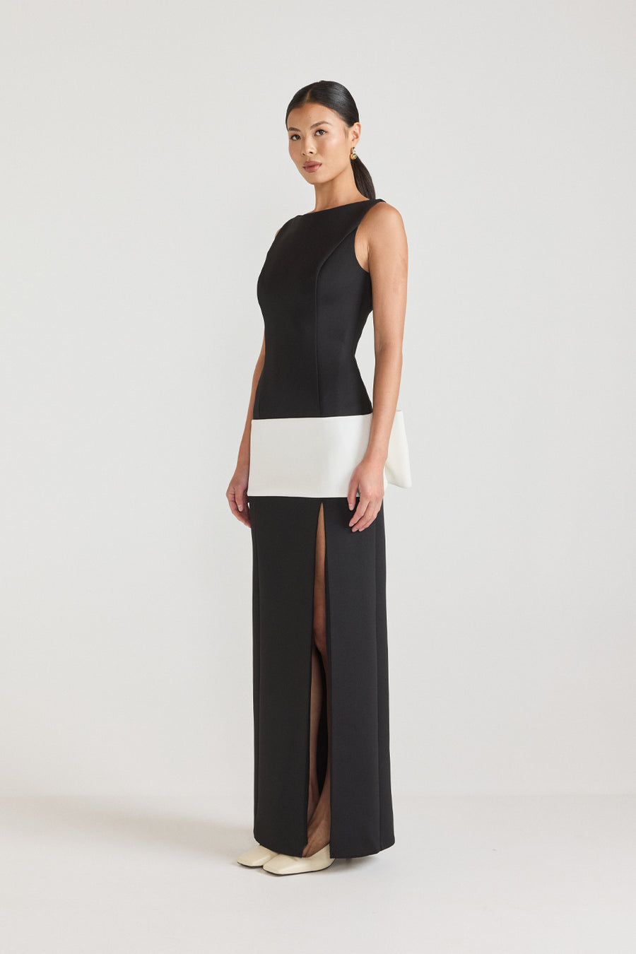 BELLADONNA GOWN