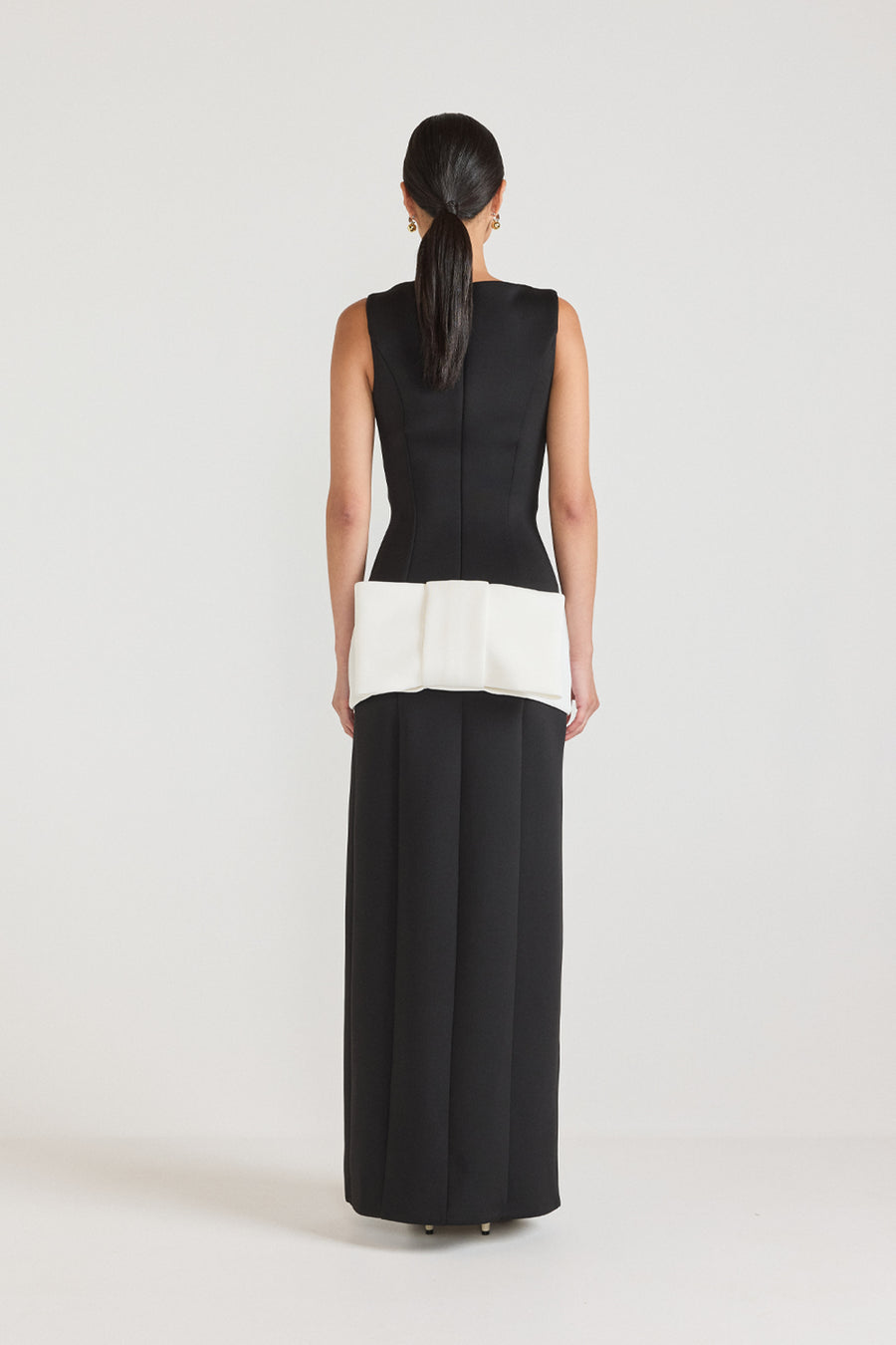 BELLADONNA GOWN